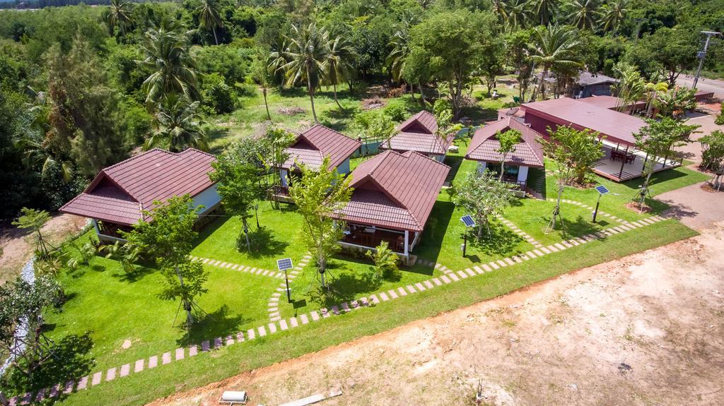 Pawarisa Resort Pathio Exterior foto